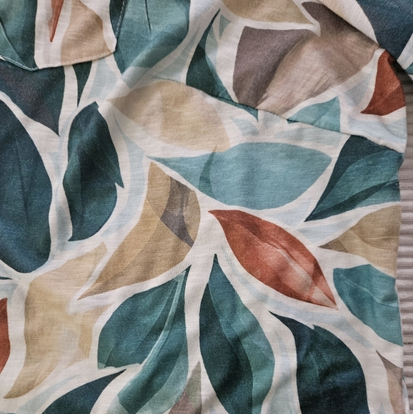 Alfred Dunner Colorful Leaf Print Button-Up Shirt Size 3X - Picture 8 of 8